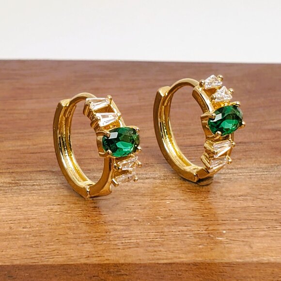 14K Gold Womens 2ct Green Emerald Gemstone 1ct Diamond Small Hoop Earrings NEW - Picture 3 of 3